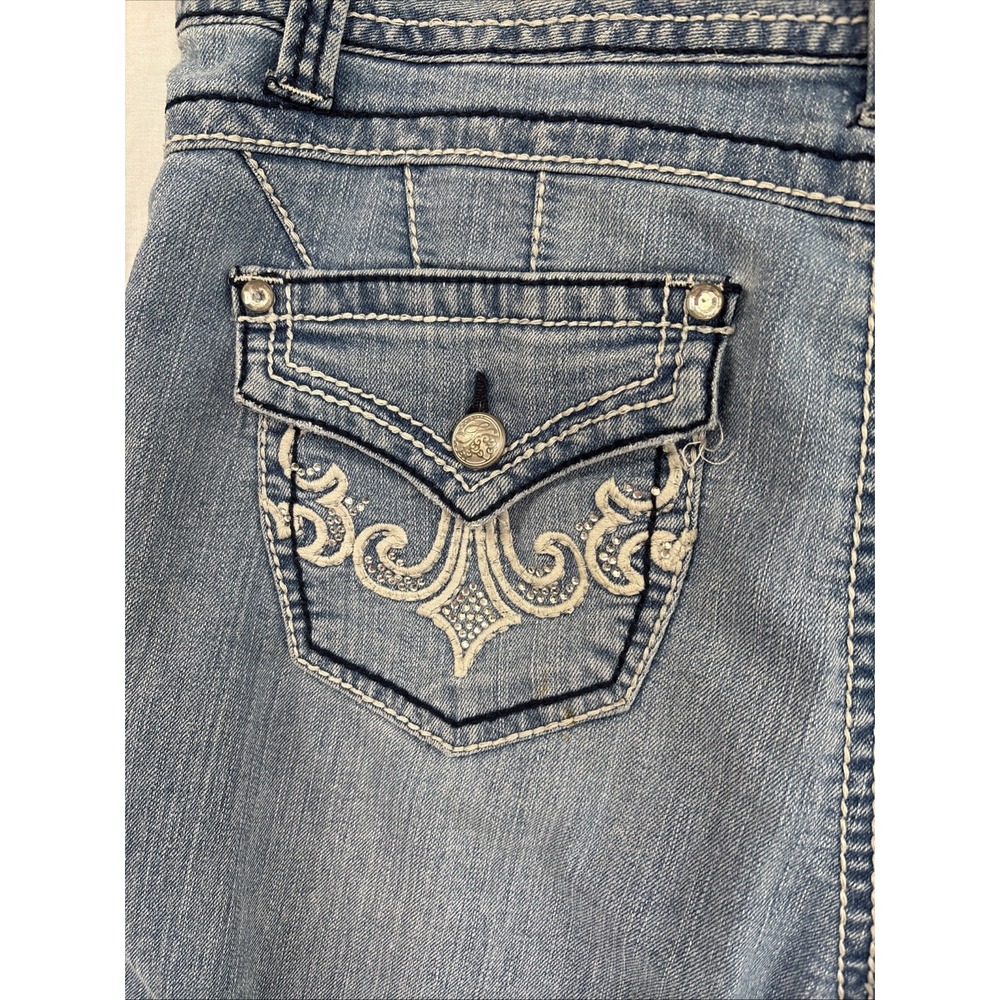 Style & Co Capris Womens Sz 16 Blue Denim w/ Rhinestones & Embroidery On Pockets - Picture 8 of 16